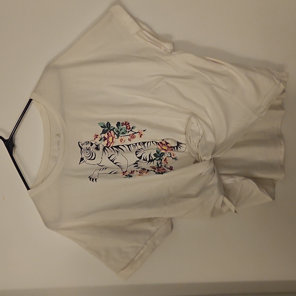 Cotton On White Graphic Tee with Floral Tiger Design